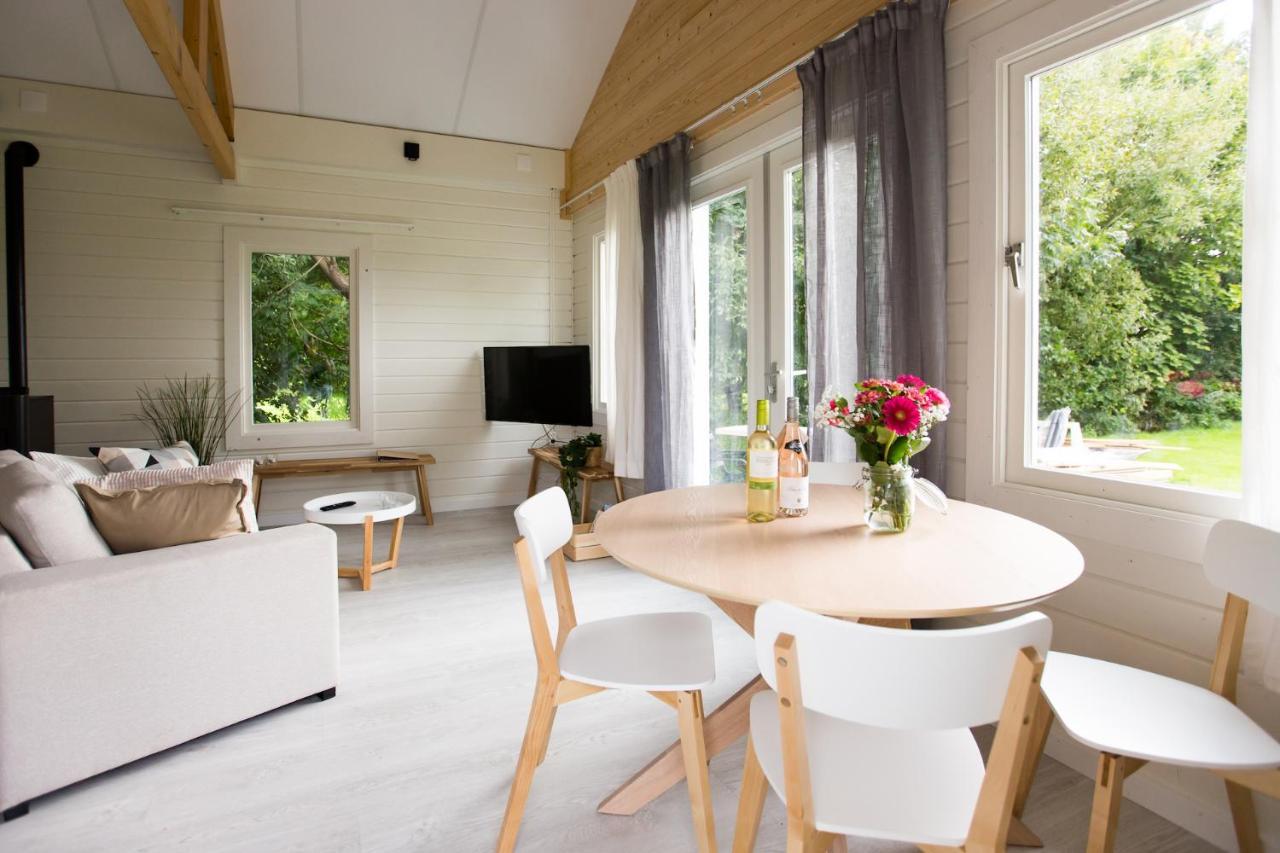 Chalet Met Loft - Vakantiepark De Schreiershoek Доккум Экстерьер фото